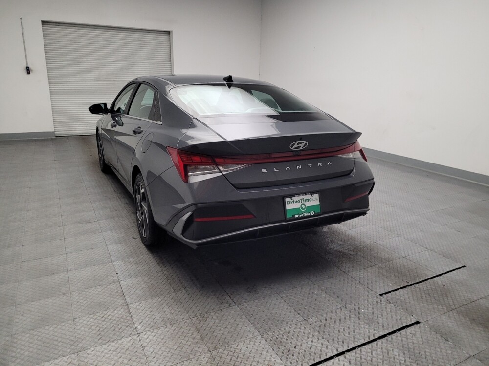2025 Hyundai Elantra in Torrance, CA 90504 - 18132555 6