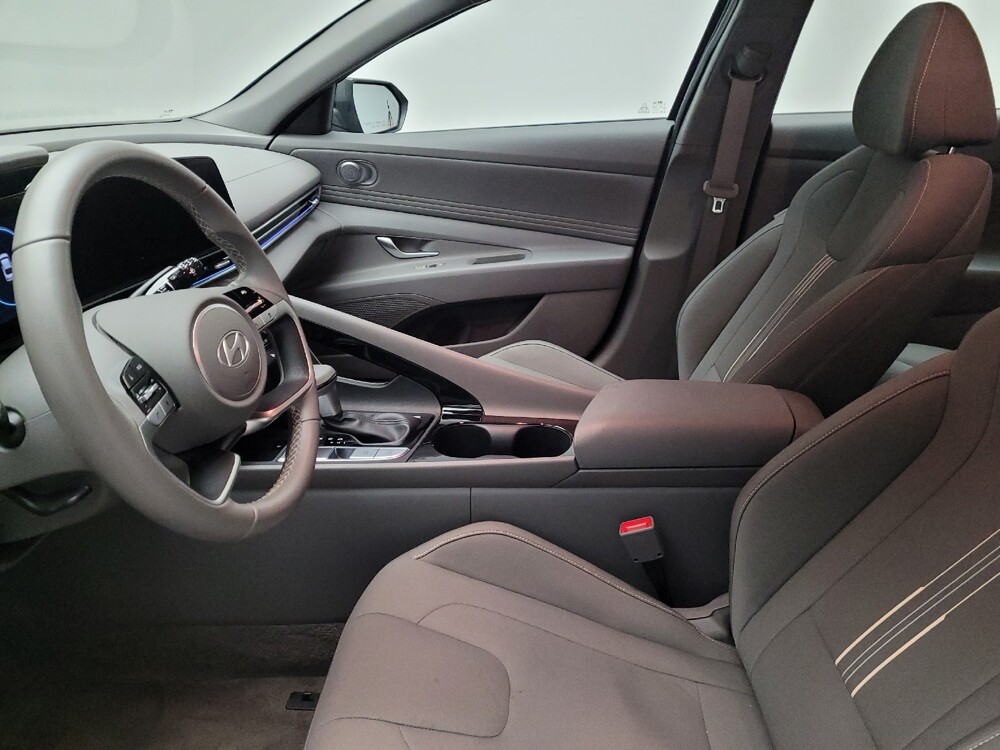 2025 Hyundai Elantra in Downey, CA 90241 - 18132556 17