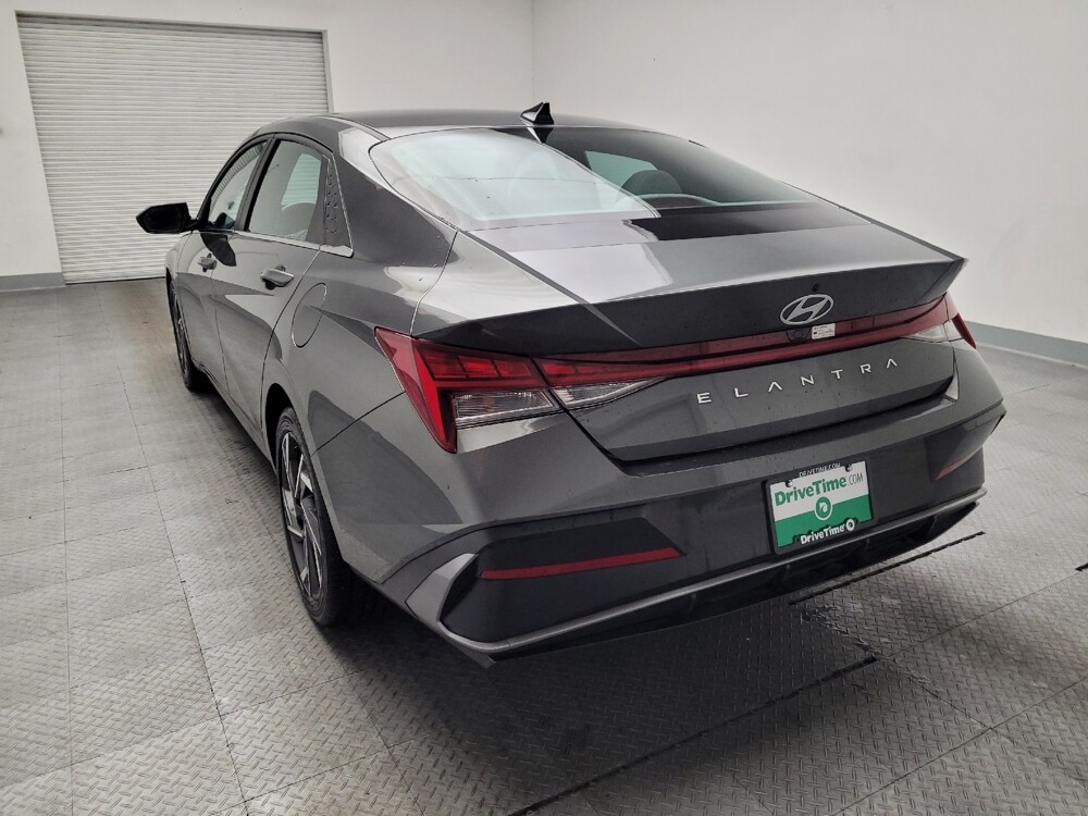 2025 Hyundai Elantra in Downey, CA 90241 - 18132556 6