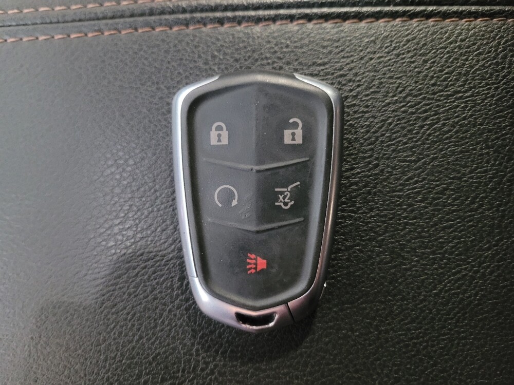 2019 Cadillac XT4 in Sacramento, CA 95821 - 18132558 27