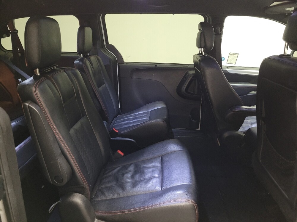 2019 Dodge Grand Caravan in Downey, CA 90241 - 18132560 19