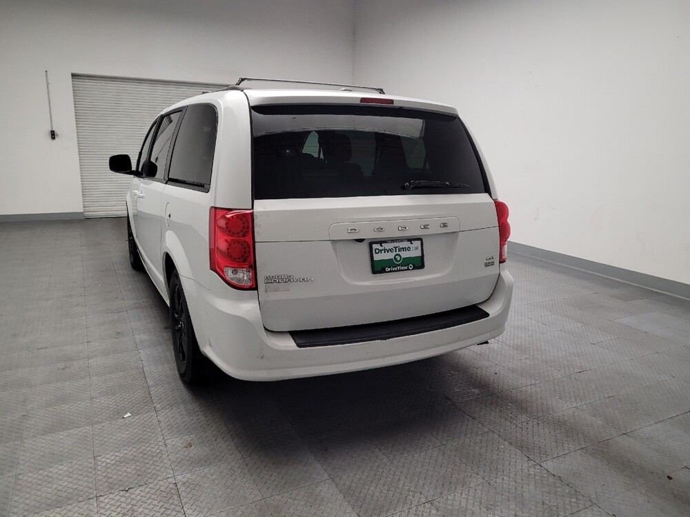 2019 Dodge Grand Caravan in Downey, CA 90241 - 18132560 6