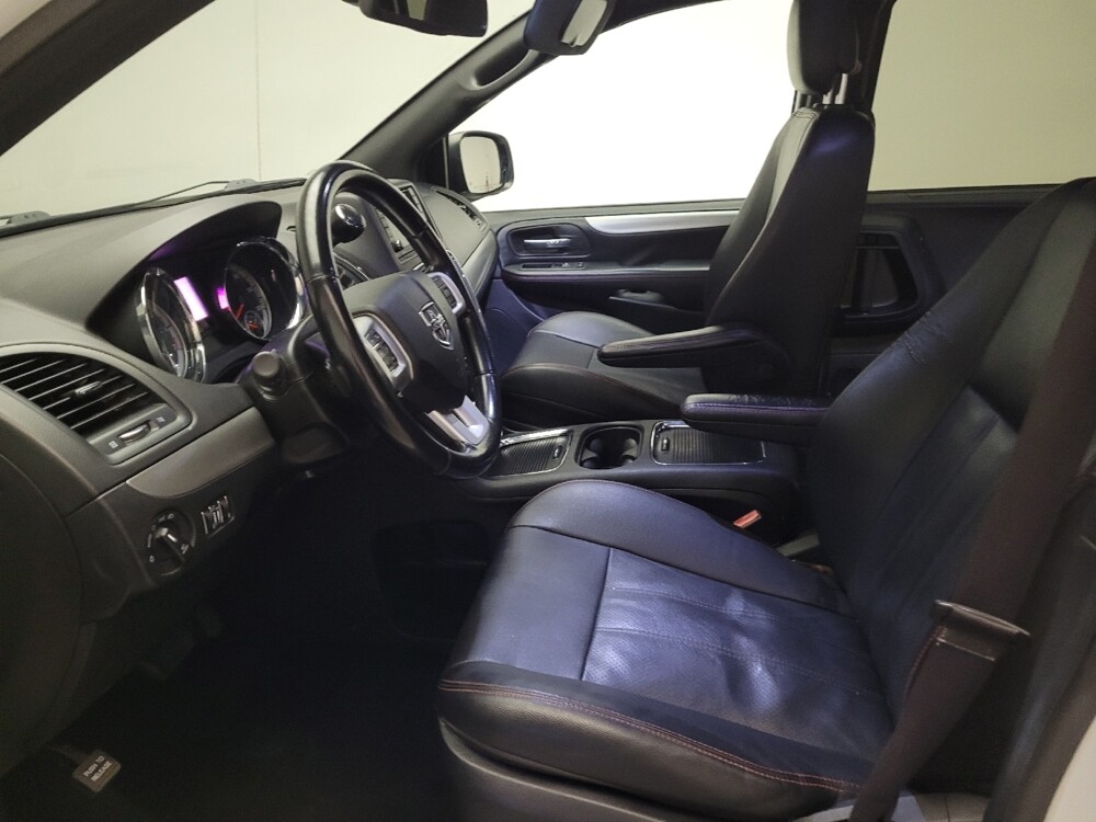 2019 Dodge Grand Caravan in Downey, CA 90241 - 18132560 17