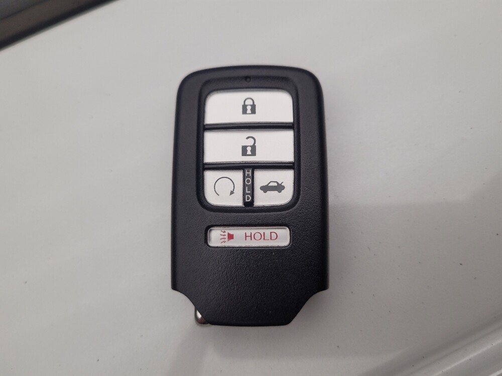 2018 Honda Accord in Montclair, CA 91763 - 18132561 32