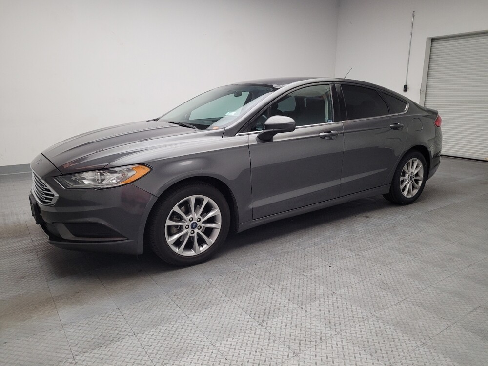 2017 Ford Fusion in Fresno, CA 93726 - 18132562 2