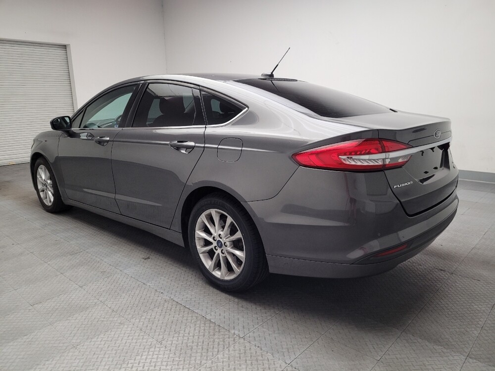 2017 Ford Fusion in Fresno, CA 93726 - 18132562 5