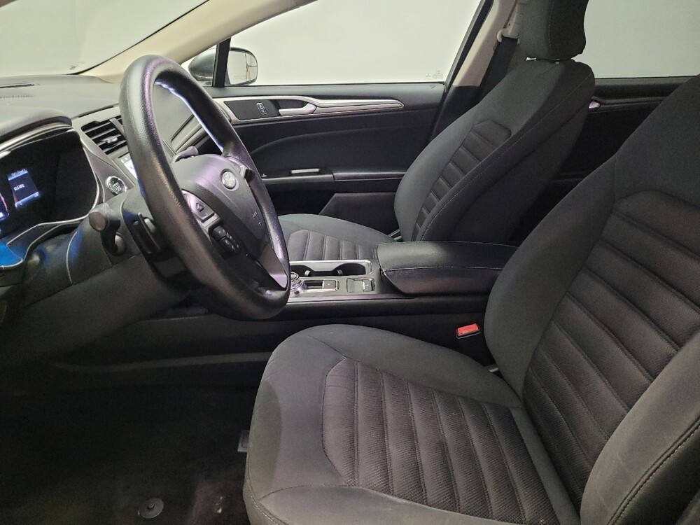 2017 Ford Fusion in Fresno, CA 93726 - 18132562 17