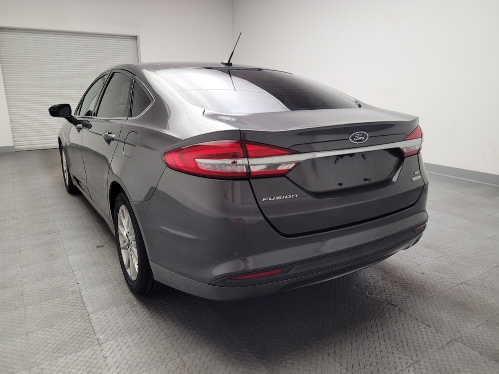 2017 Ford Fusion in Fresno, CA 93726 - 18132562 6