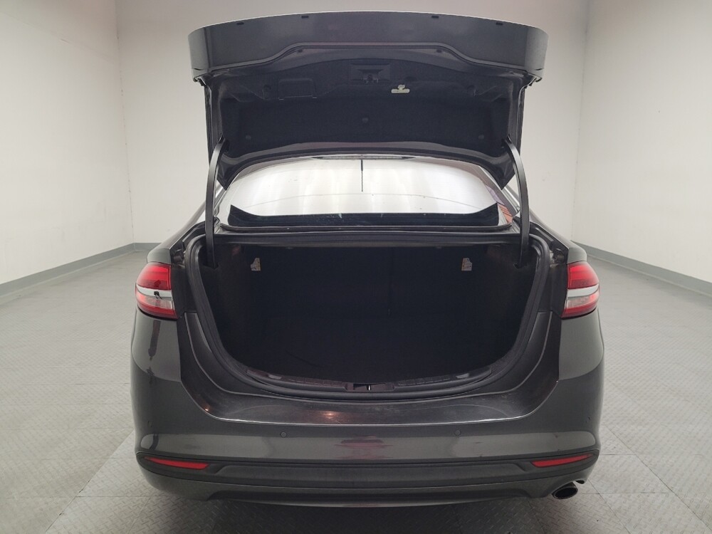 2017 Ford Fusion in Fresno, CA 93726 - 18132562 29