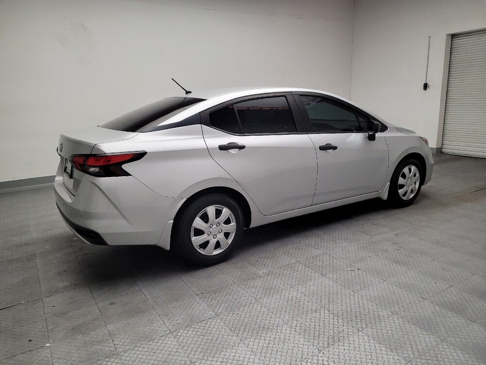 2021 Nissan Versa in Fresno, CA 93726 - 18132565 10