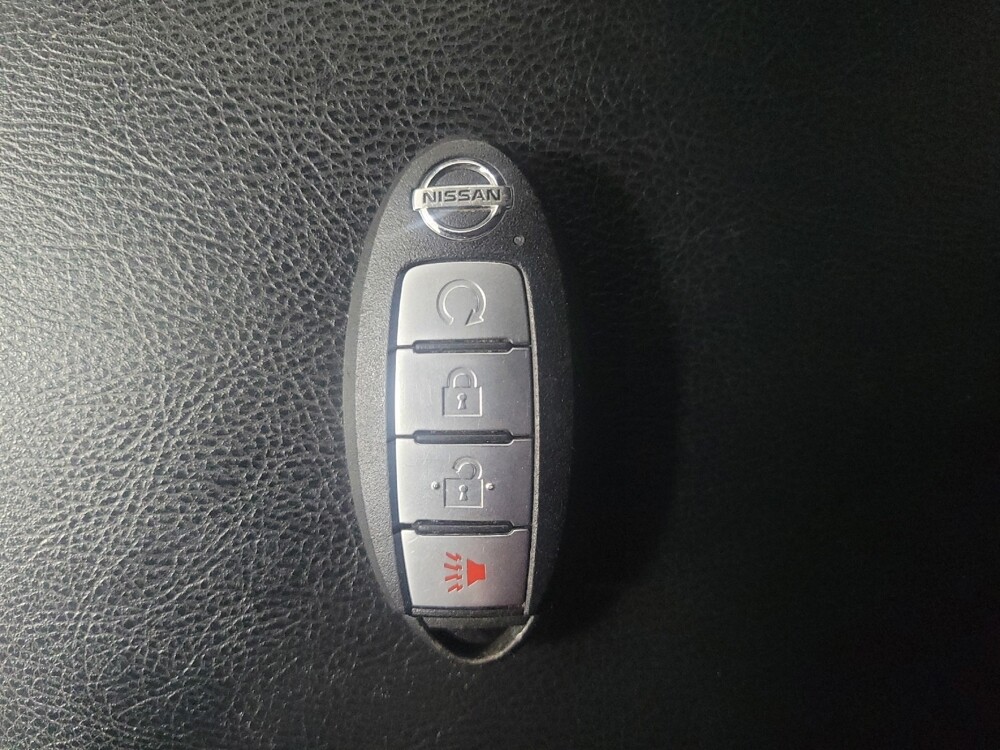 2019 Nissan Pathfinder in Morrow, GA 30260 - 18132575 32