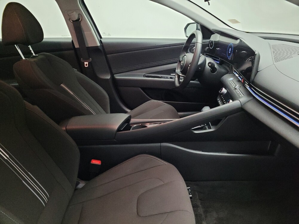 2025 Hyundai Elantra in Montclair, CA 91763 - 18132586 21