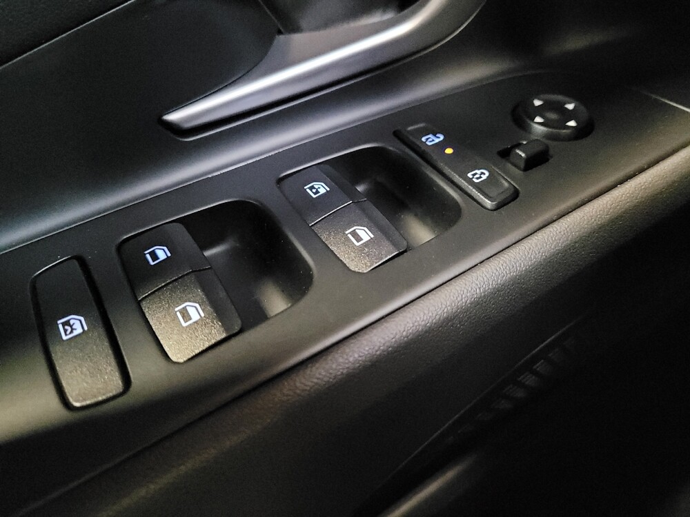 2025 Hyundai Elantra in Montclair, CA 91763 - 18132586 27