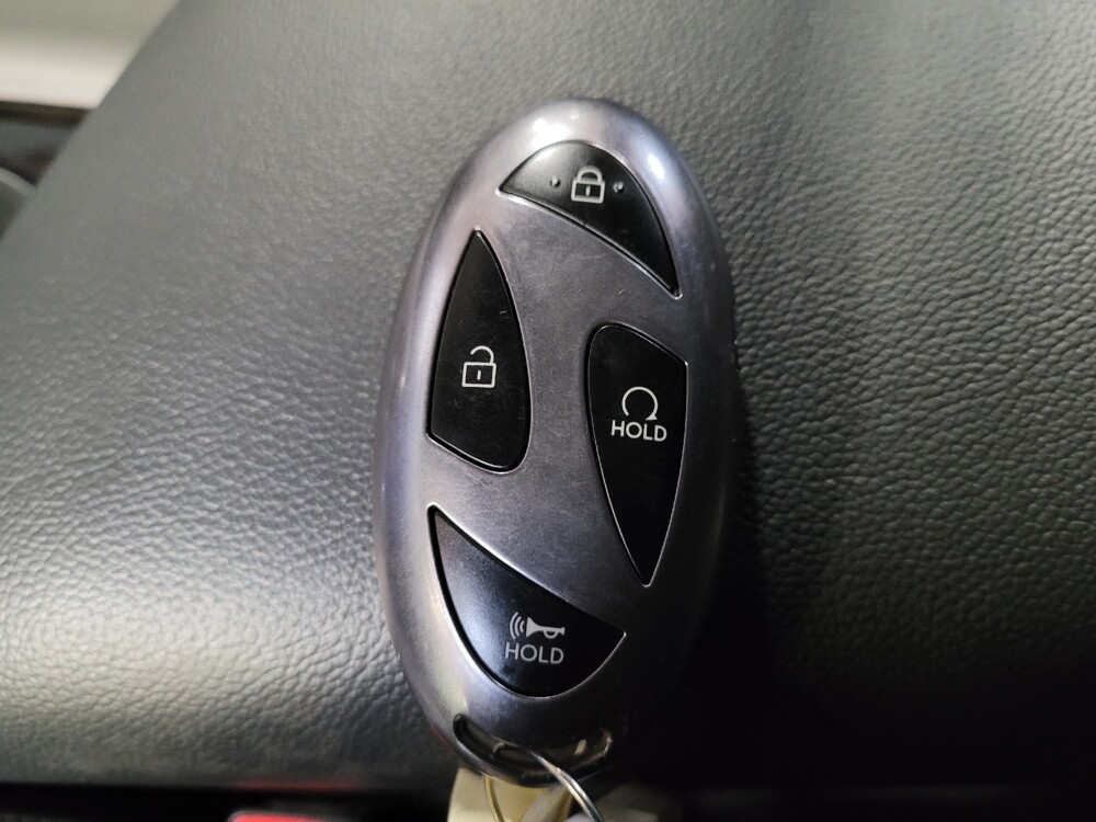 2025 Hyundai Elantra in Montclair, CA 91763 - 18132586 32