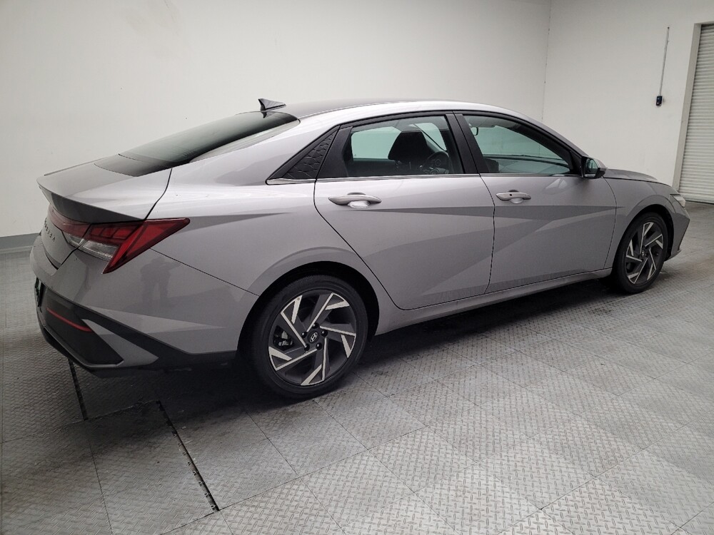 2025 Hyundai Elantra in Montclair, CA 91763 - 18132586 10