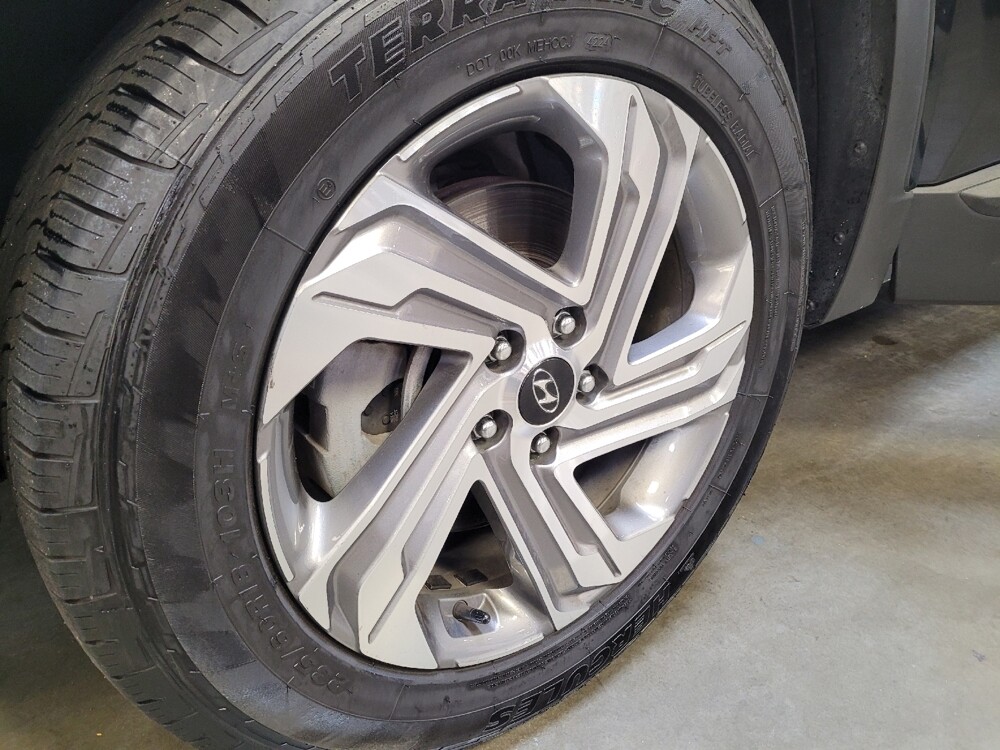 2023 Hyundai Santa Fe in Fresno, CA 93726 - 18132587 31