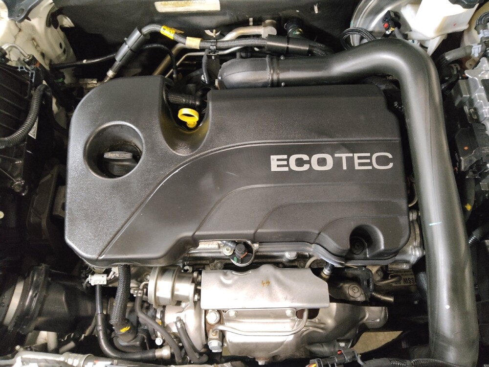 2021 Chevrolet Equinox in Live Oak, TX 78233 - 18132588 30