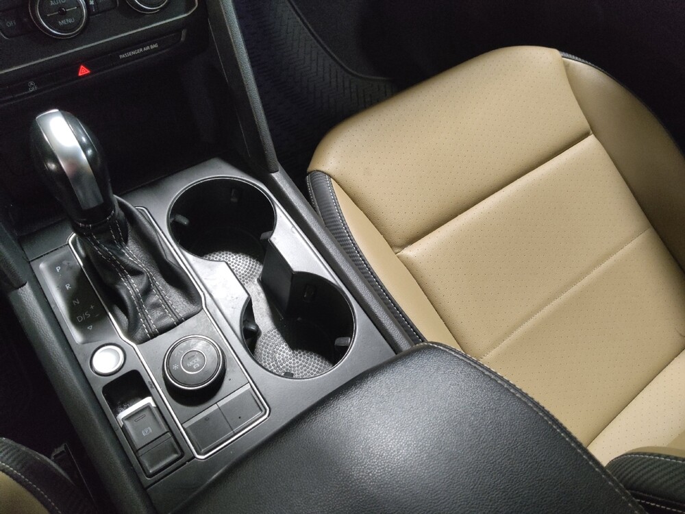 2021 Volkswagen Atlas in Oklahoma City, OK 73139 - 18132589 26