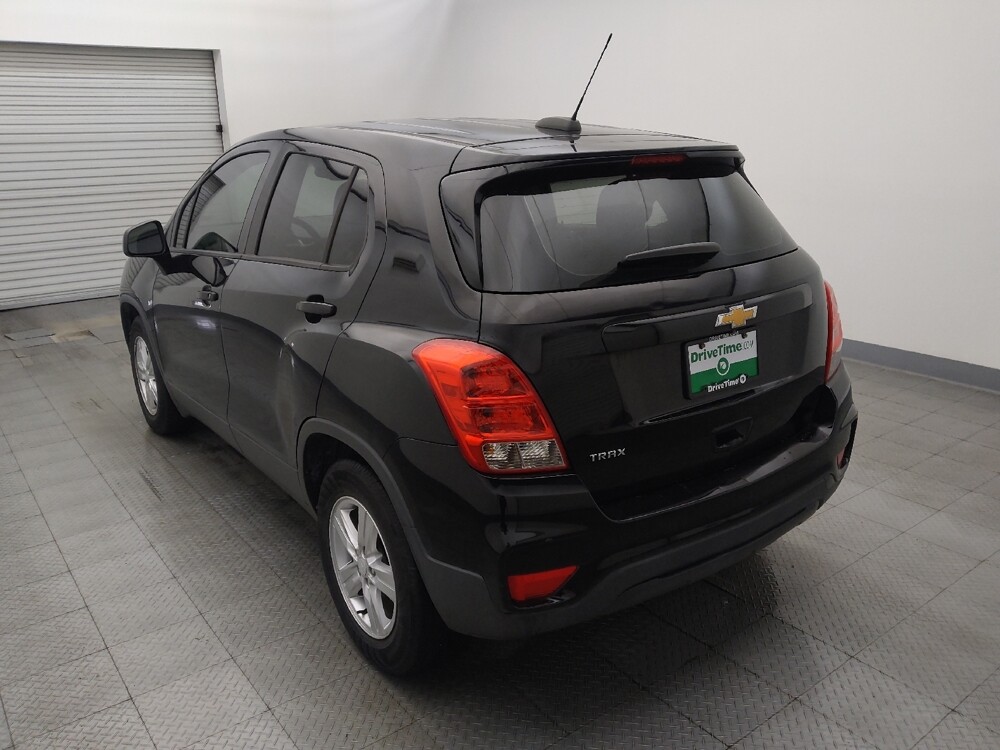 2019 Chevrolet Trax in Houston, TX 77060 - 18132591 5