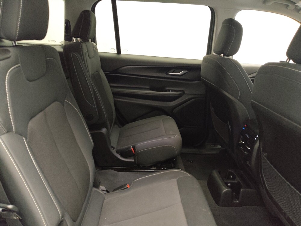 2023 Jeep Grand Cherokee L in Oklahoma City, OK 73139 - 18132601 19