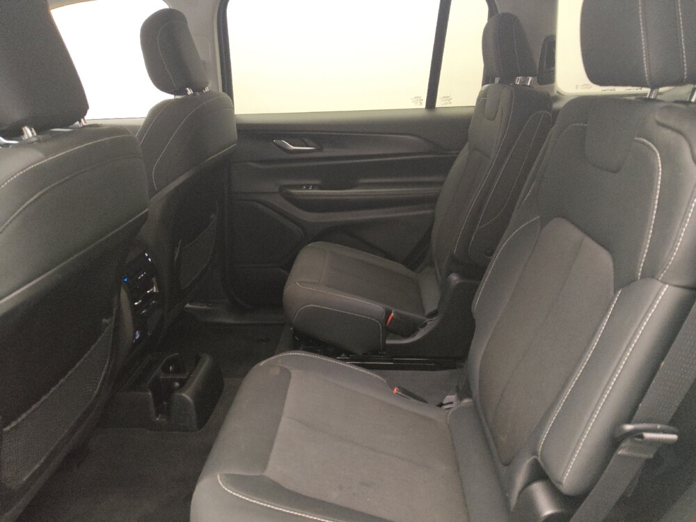 2023 Jeep Grand Cherokee L in Oklahoma City, OK 73139 - 18132601 18