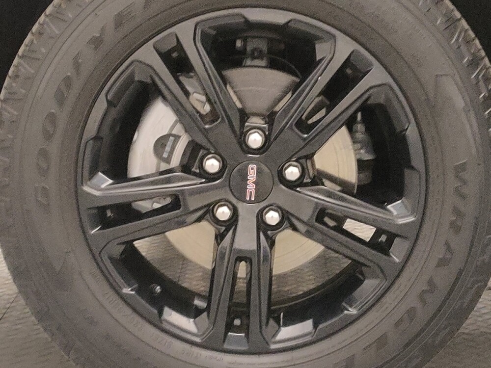 2022 GMC Terrain in Lubbock, TX 79424 - 18132605 31