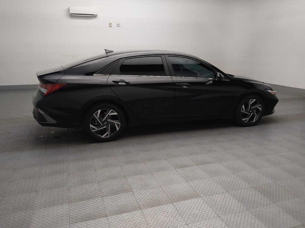 2024 Hyundai Elantra in Arlington, TX 76011 - 18132611 10