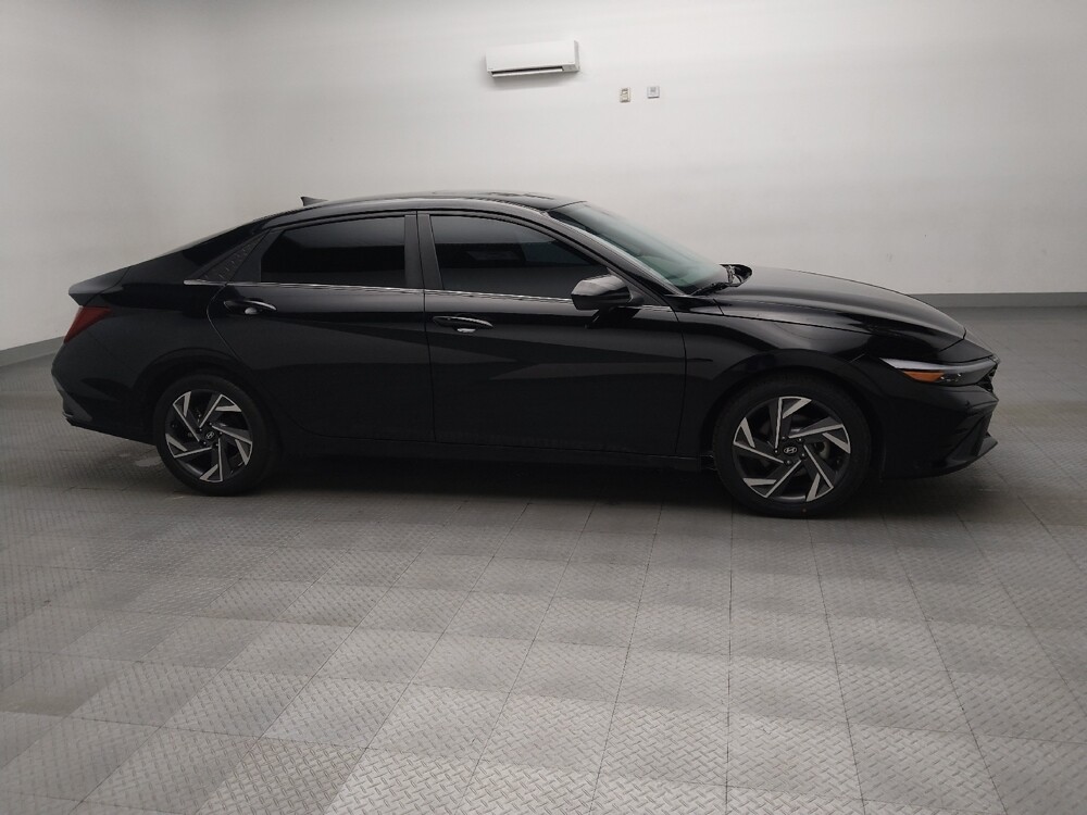 2024 Hyundai Elantra in Arlington, TX 76011 - 18132611 11