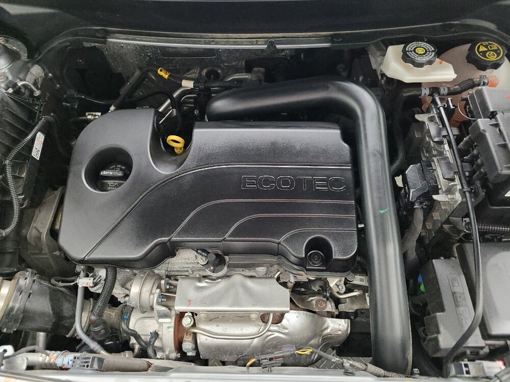 2024 Chevrolet Equinox in Eastpointe, MI 48021 - 18132614 30