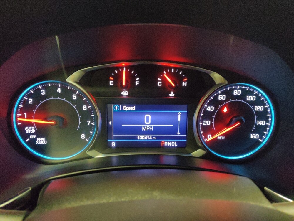 2019 Chevrolet Equinox in Glendale, AZ 85301 - 18132617 23