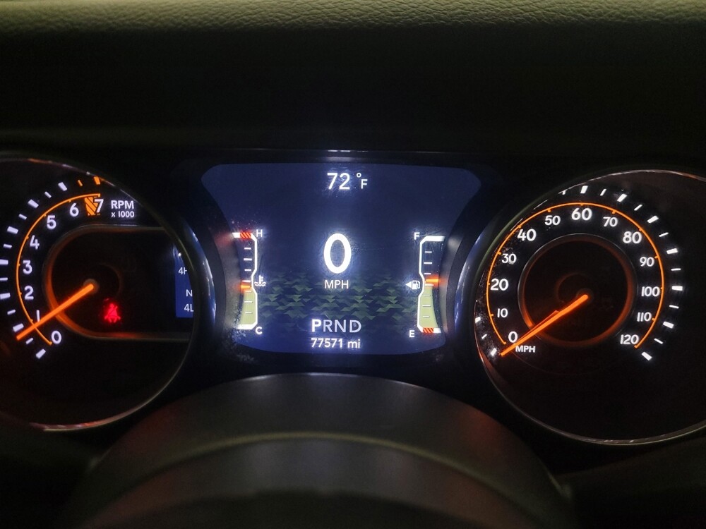 2018 Jeep Wrangler in Phoenix, AZ 85015 - 18132618 23