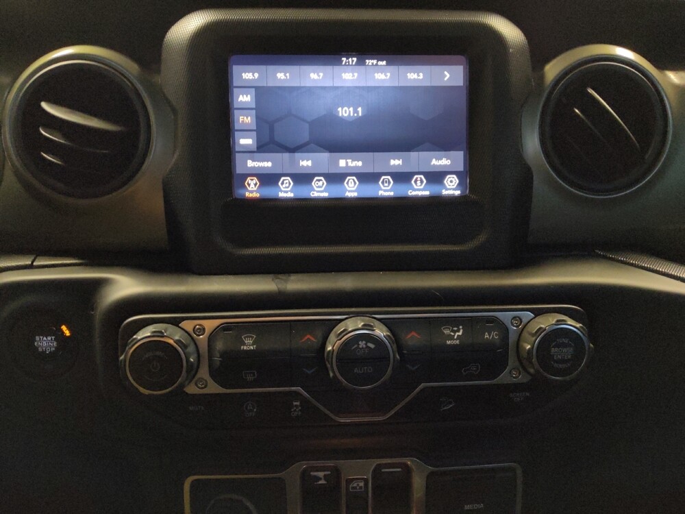 2018 Jeep Wrangler in Phoenix, AZ 85015 - 18132618 25