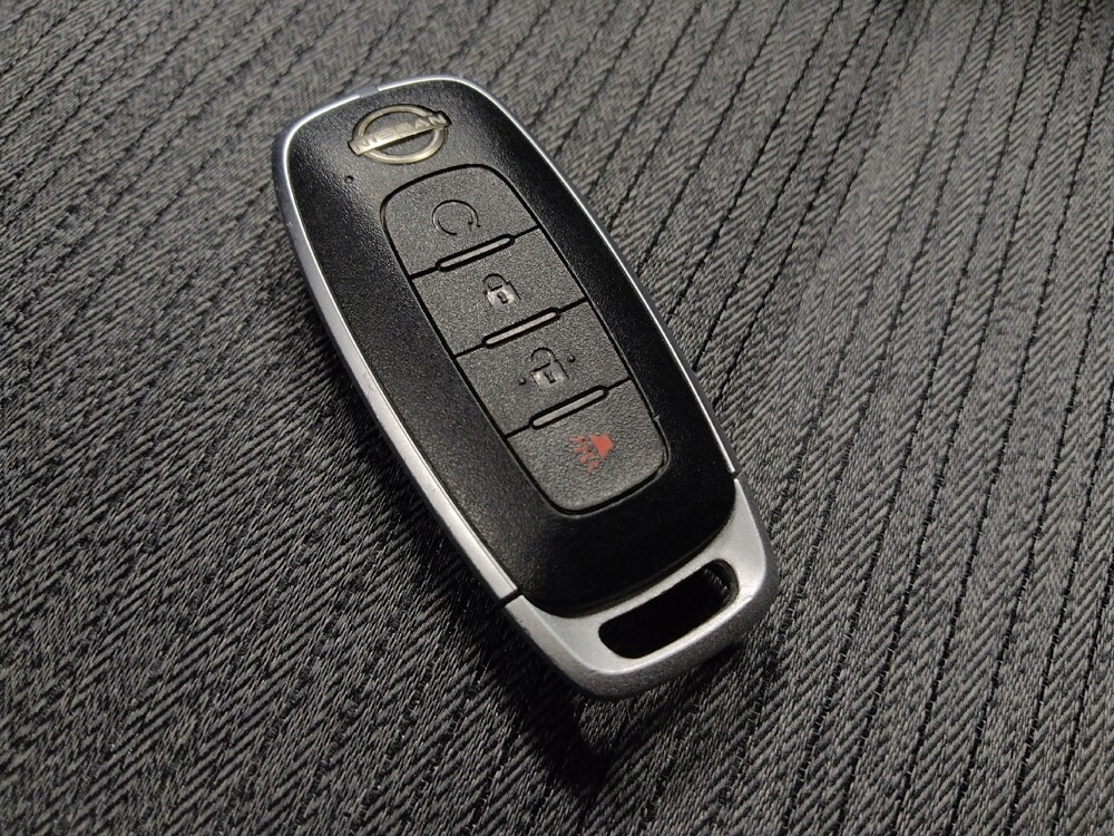 2023 Nissan Rogue in Phoenix, AZ 85015 - 18132622 32