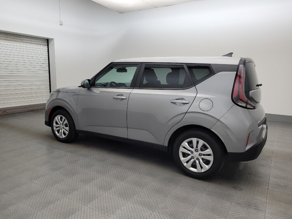 2023 Kia Soul in Tucson, AZ 85705 - 18132623 3