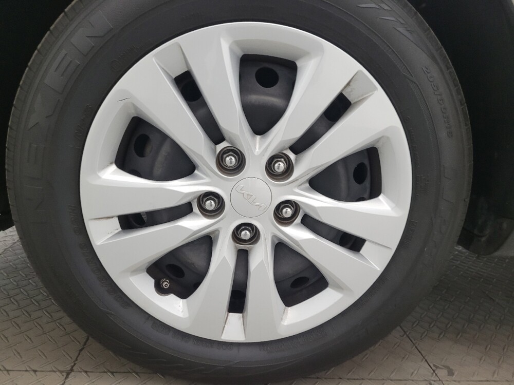 2023 Kia Soul in Tucson, AZ 85705 - 18132623 31