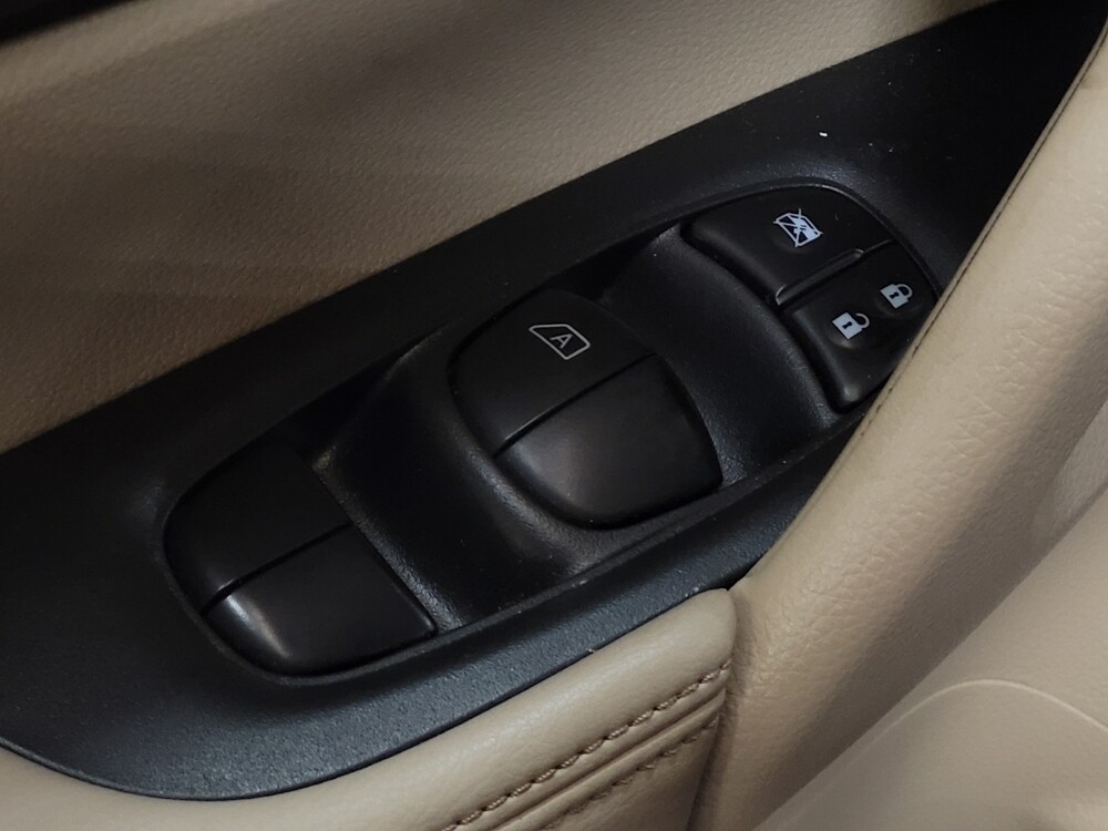 2015 Nissan Rogue in Jackson, MS 39211 - 18132624 27