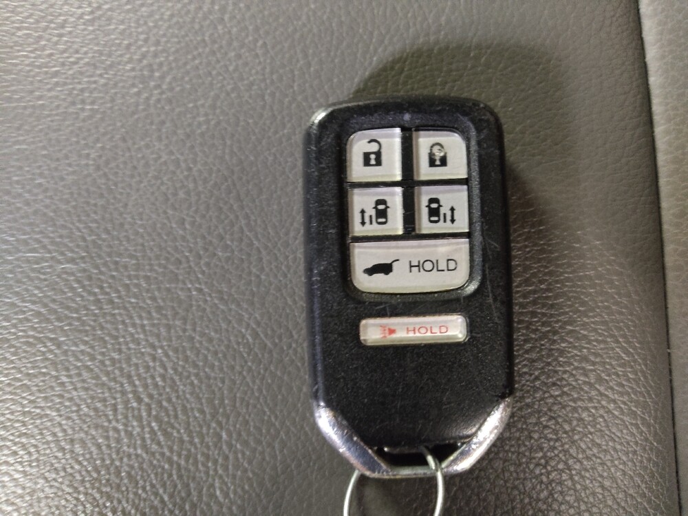 2016 Honda Odyssey in Tallahassee, FL 32304 - 18132631 32