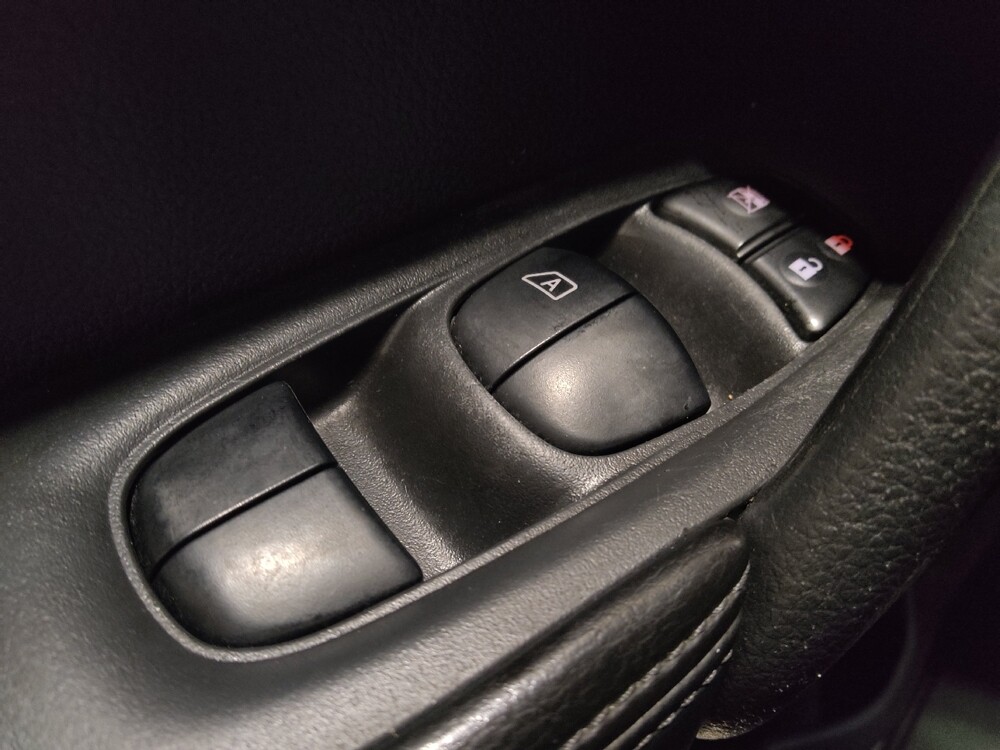 2016 Nissan Rogue in Savannah, GA 31419 - 18132641 27