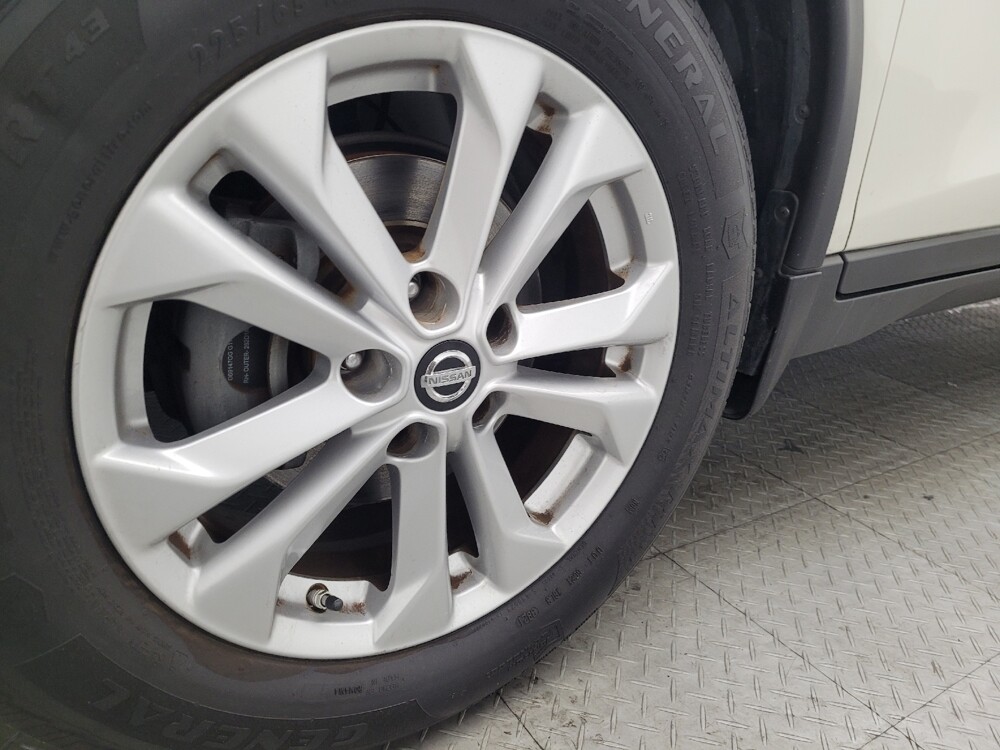 2016 Nissan Rogue in Savannah, GA 31419 - 18132641 31