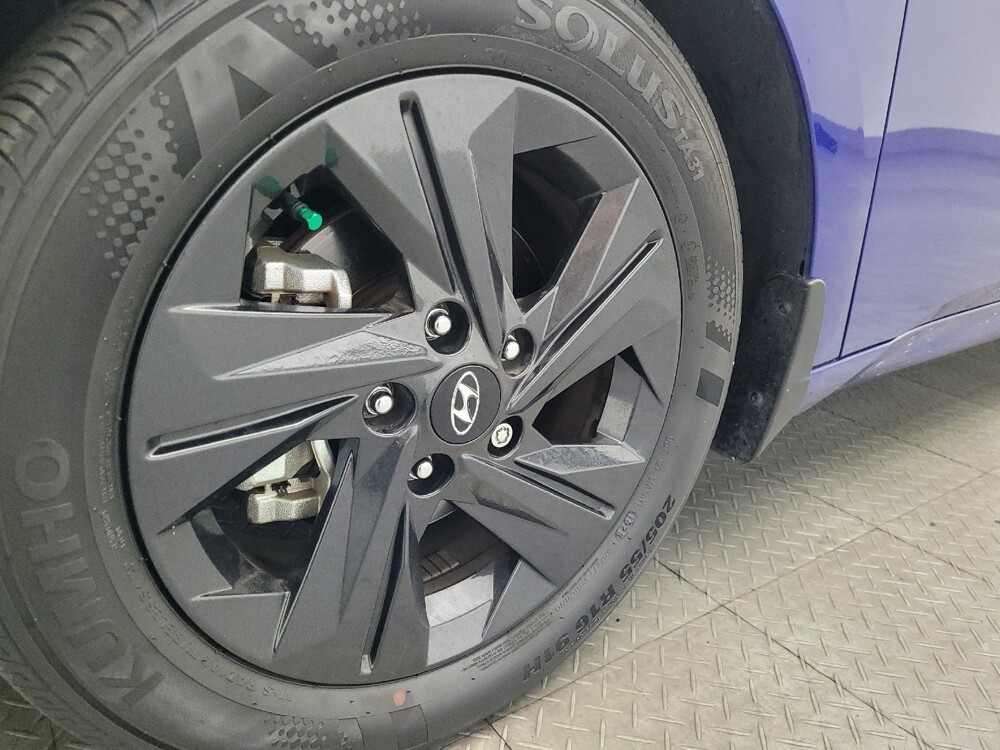 2023 Hyundai Elantra in Orlando, FL 32808 - 18132648 31