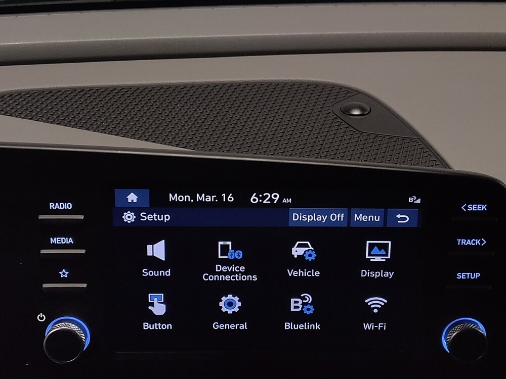 2023 Hyundai Elantra in Orlando, FL 32808 - 18132648 25