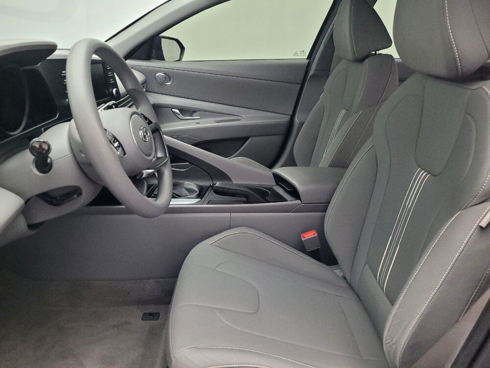 2023 Hyundai Elantra in Orlando, FL 32808 - 18132648 17