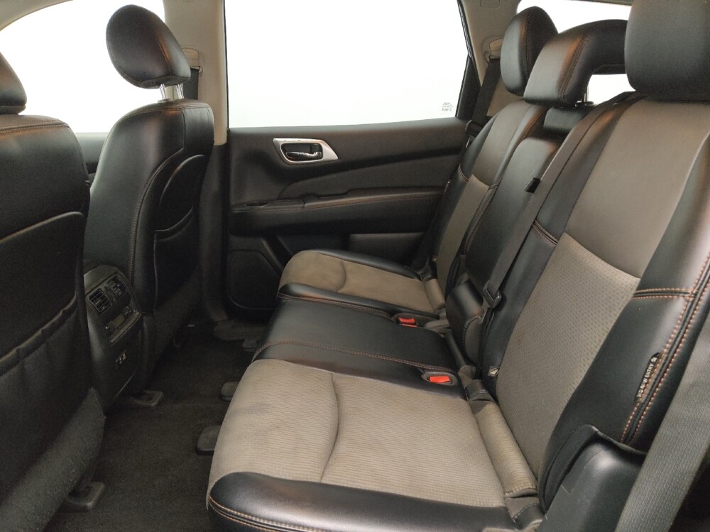 2020 Nissan Pathfinder in Orlando, FL 32808 - 18132656 18