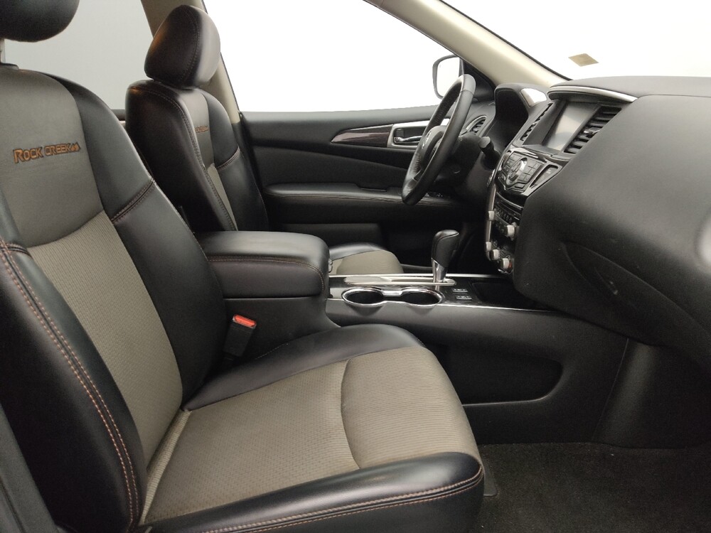 2020 Nissan Pathfinder in Orlando, FL 32808 - 18132656 21