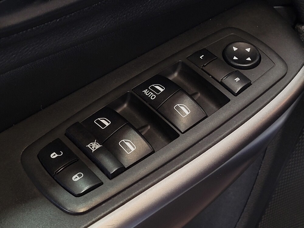 2019 Jeep Cherokee in Ocala, FL 34471 - 18132657 27