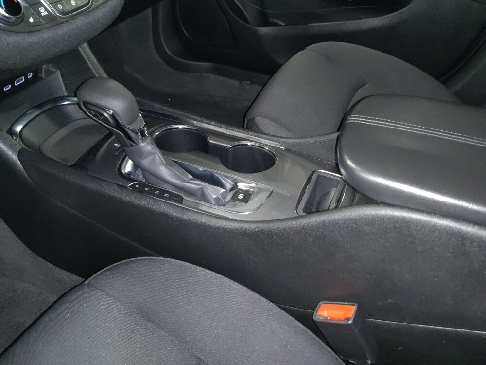 2025 Chevrolet Malibu in Pensacola, FL 32505 - 18132660 26