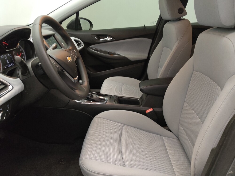 2019 Chevrolet Cruze in Orlando, FL 32808 - 18132661 17