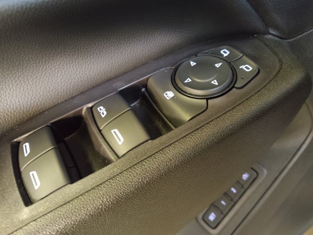 2019 Chevrolet Equinox in Raleigh, NC 27604 - 18132665 27