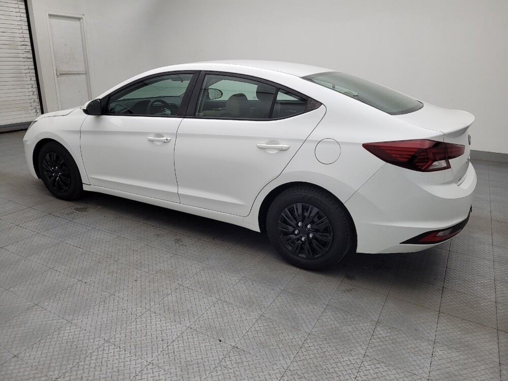 2019 Hyundai Elantra in Greenville, SC 29607 - 18132671 3