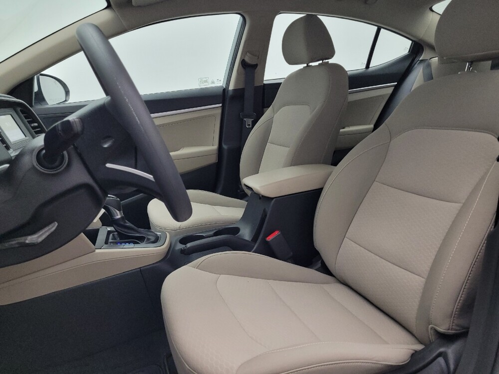 2019 Hyundai Elantra in Greenville, SC 29607 - 18132671 17